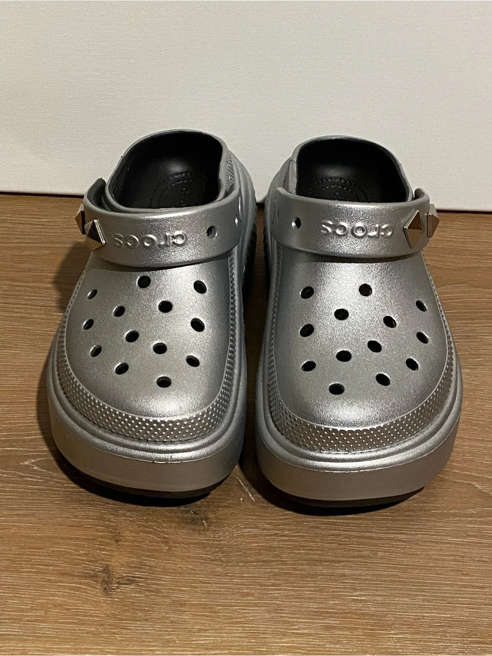 CROCS Metallic Silver Comfort Clog